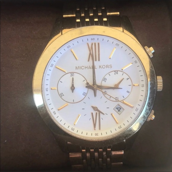 Micheal Kors gold watch - Picture 7 of 8
